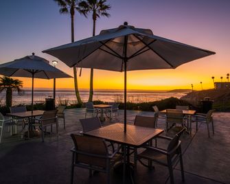 SeaCrest OceanFront Hotel - Pismo Beach - Strand