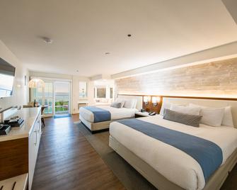 SeaCrest OceanFront Hotel - Pismo Beach - Bedroom