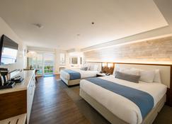 SeaCrest OceanFront Hotel - Pismo Beach - Bedroom