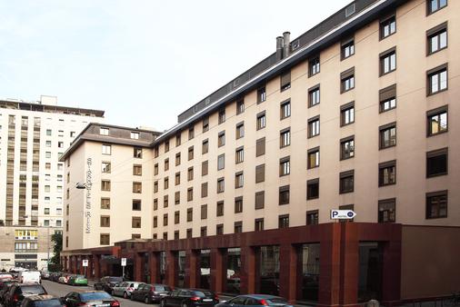 Starhotels Ritz - Milano - Rakennus