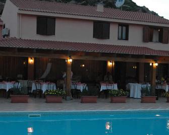 Hotel La Valle Ristorante - Carloforte - Building