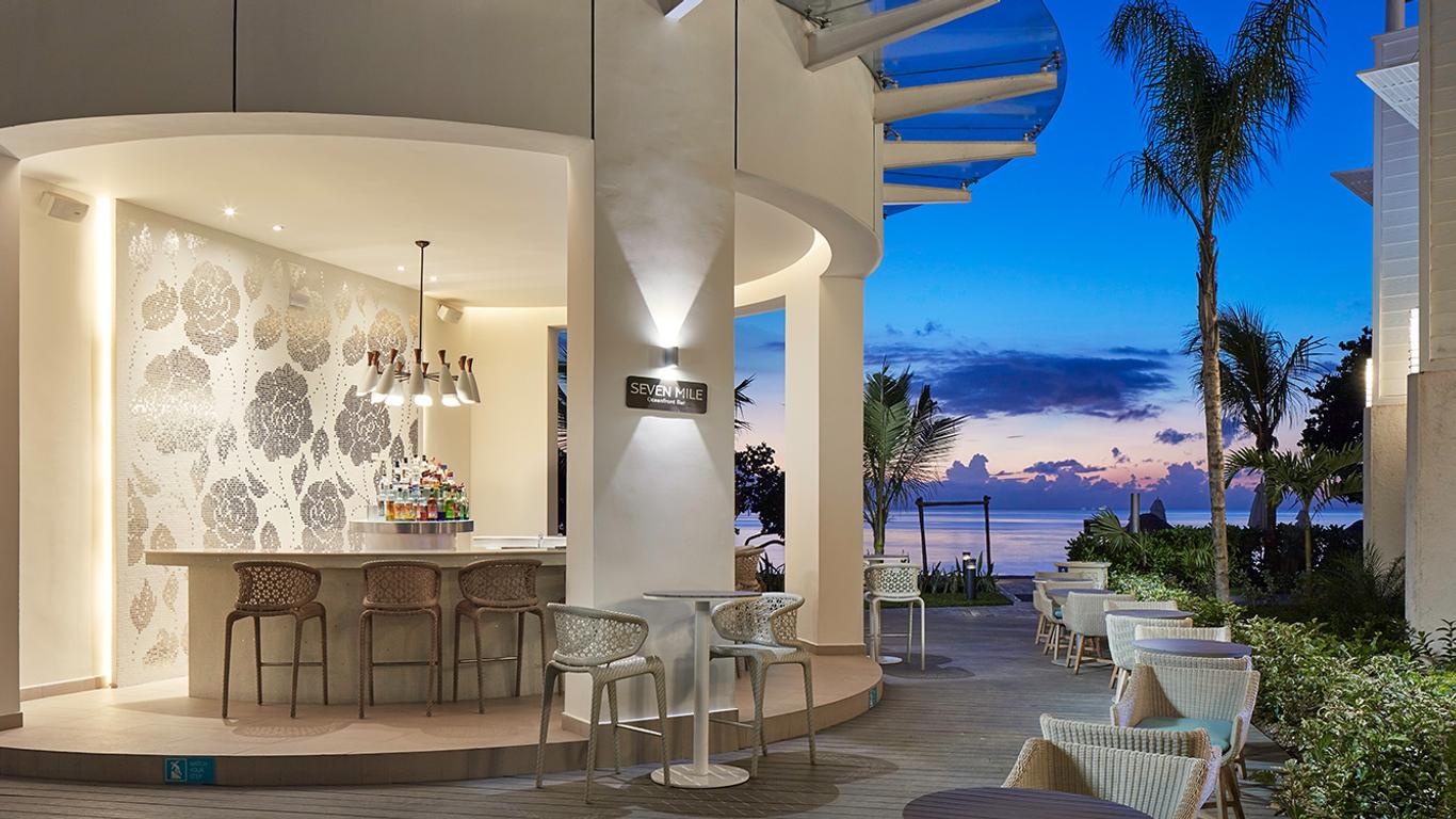 أثول بيتش ريزورت نيجريل، جورميت آول إنكلوسيف باي كاريزما