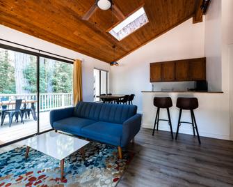 Casa Secoya - Monte Rio - Living room