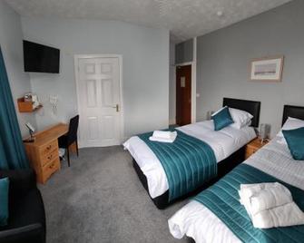 The City Inn - Haverfordwest - Bedroom
