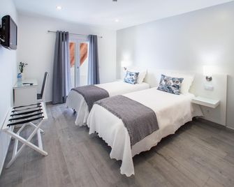 Hotel Beatriz - Serpa - Schlafzimmer
