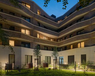 إليزابارت - أبارتمنتس آم سوميرشلوس - بوتسدام - مبنى