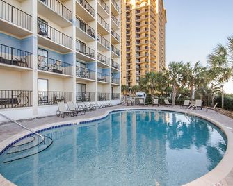 Carolinian Beach Resort - Myrtle Beach - Piscina
