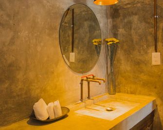 Aruma Villa Boutique Isla Mujeres with beach club access included - Isla Mujeres - Bathroom