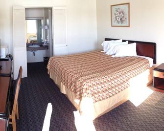 Economy Inn Toledo-Perrysburg - Perrysburg - Bedroom