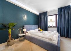 A11 Apartments & Spa Dermique - Krakow - Bedroom
