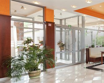 Hotel i Restauracja Borowianka - Ostrów Wielkopolski - Lobby