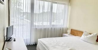Hotel Am Flughafen - קלן - חדר שינה