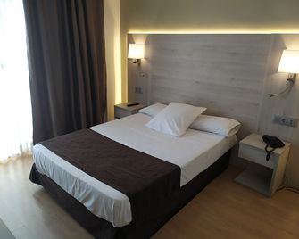Hotel Helios Lloret - יורט דה מאר - חדר שינה