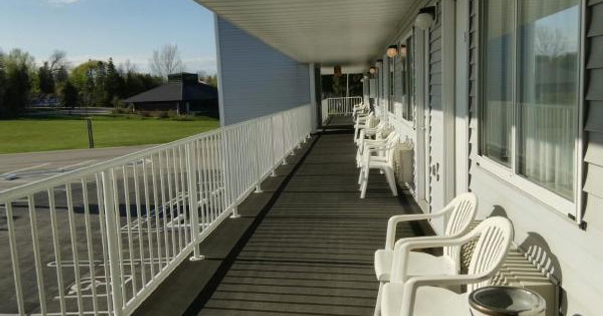 Aurora Borealis Motor Inn ab 70 €. Motels in Saint Ignace KAYAK