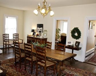 Ardmore Inn - Woodstock - Dining room