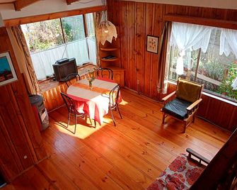 Hostal Klaus - Pucón - Wohnzimmer