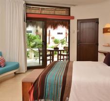 Playa Palms Beach Hotel