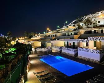 Apartamentos Parque Raquel - Puerto Rico - Piscină