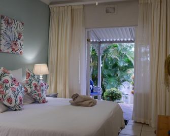 Eight Palms - Port Edward - Спальня