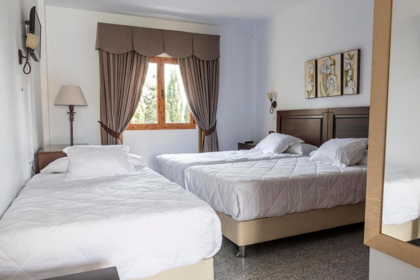 Hotel Plaza Del Castillo - Málaga - Bedroom