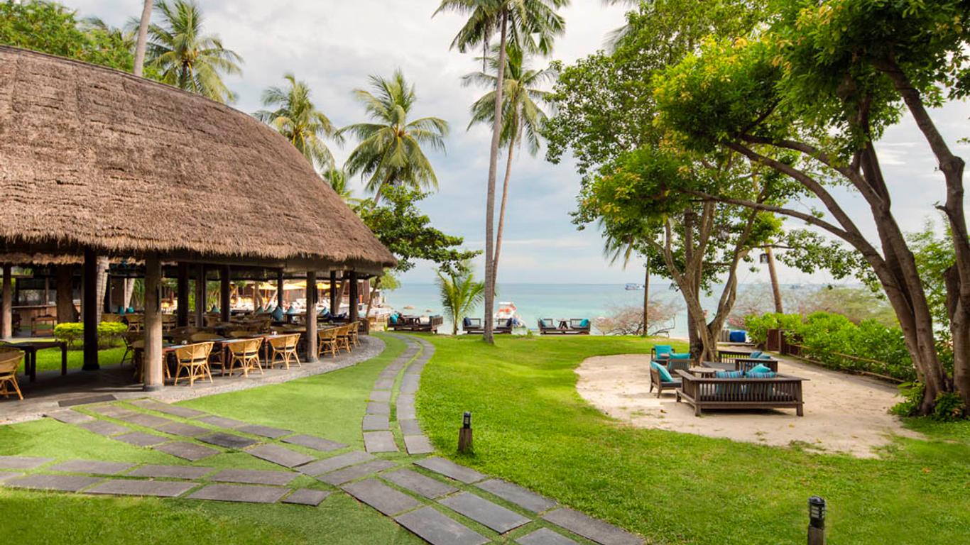 Haadtien Beach Resort