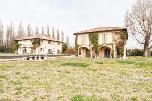 Il Borgo di Minerva - Minerbio - Outdoors view