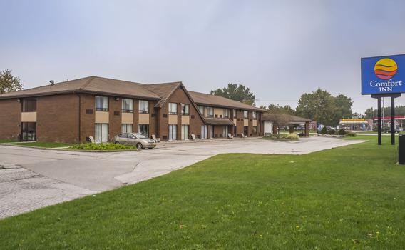 Comfort Inn 108 1 1 8 Chatham Kent Hotel Deals Reviews