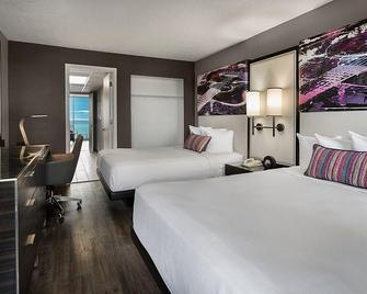 Crown Reef Beach Resort and Waterpark - מירטל ביץ' - חדר שינה