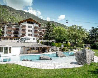 Hotel Vermoi - Laces - Building