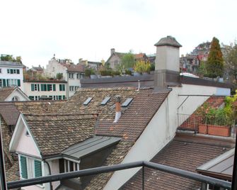 Oldtown Hostel Otter - Zurigo - Balcone