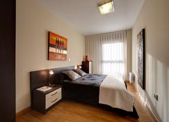 Bilbao Apartamentos Atxuri - Bilbao - Habitación