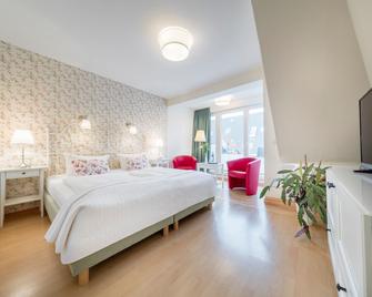 HofHotel Krähenberg - Grömitz - Bedroom