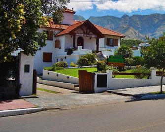 Hosteria de los Cesares - Villa de Merlo - Edificio