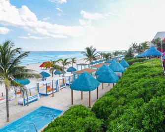 Smart Cancun By Oasis - Cancún - Beach