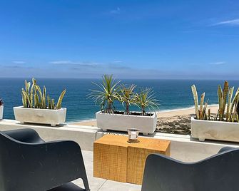 Villas La Mar - Adults 15 plus - Todos Santos - Patio