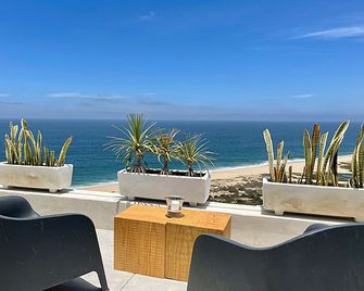 Villas La Mar - Adults 15 plus - Todos Santos - Patio