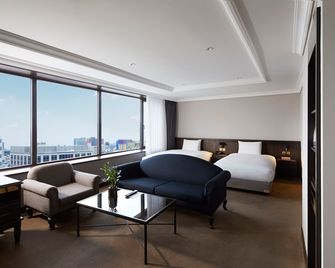 ميسون غلاد جيجو - جيجو - غرفة نوم