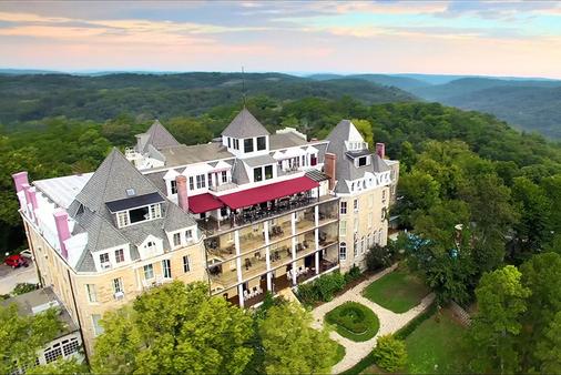 1886 Crescent Hotel and Spa - Eureka Springs - Κτίριο