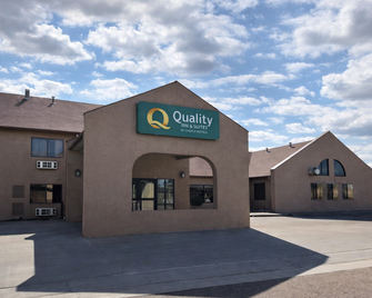 Quality Inn & Suites Colby - Colby - Building