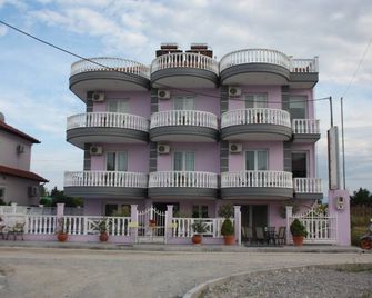 Rainbow Resort - Kateríni - Bâtiment