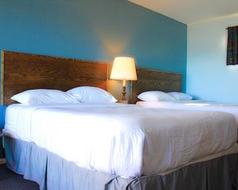 Carolyn Beach Inn & Restaurant - Thessalon - Bedroom