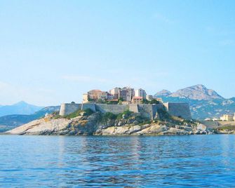 Hotel Belvedere - Calvi - Näkymät ulkona
