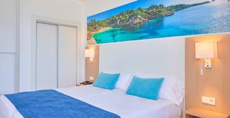 whala!beach - S'Arenal - Schlafzimmer