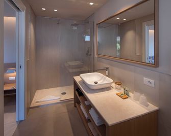 Domu Simius Life Style Hotel - Villasimius - Koupelna