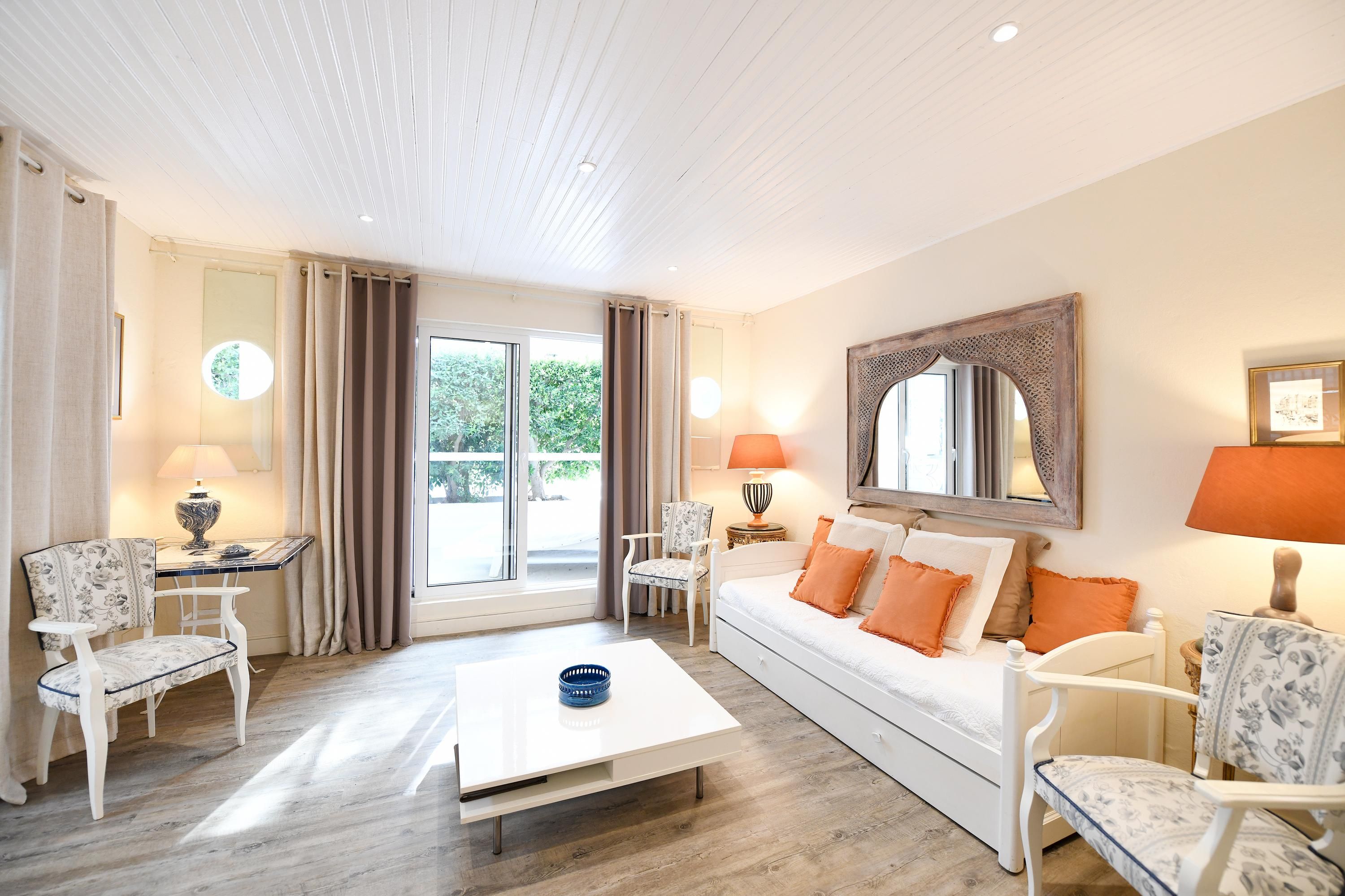 Campo di Fiori, Maisons de Charme - קאלבי - סלון