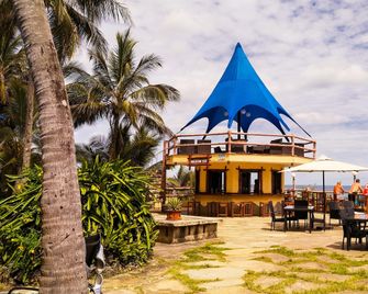 Bahari Beach Hotel - Момбаса - Вигляд зовні