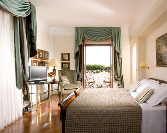 Bettoja Hotel Mediterraneo - Rome - Bedroom