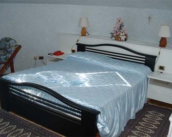 Hotel Mirage - Lanzada - Bedroom