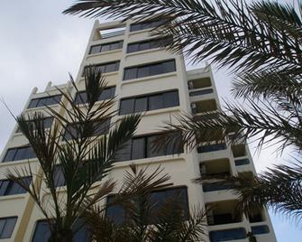 Hotel Azur - Casablanca - Building