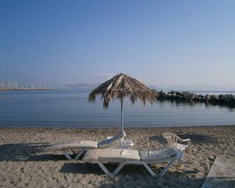 Theodorou Beach Hotel Apartments - Kos - Beach